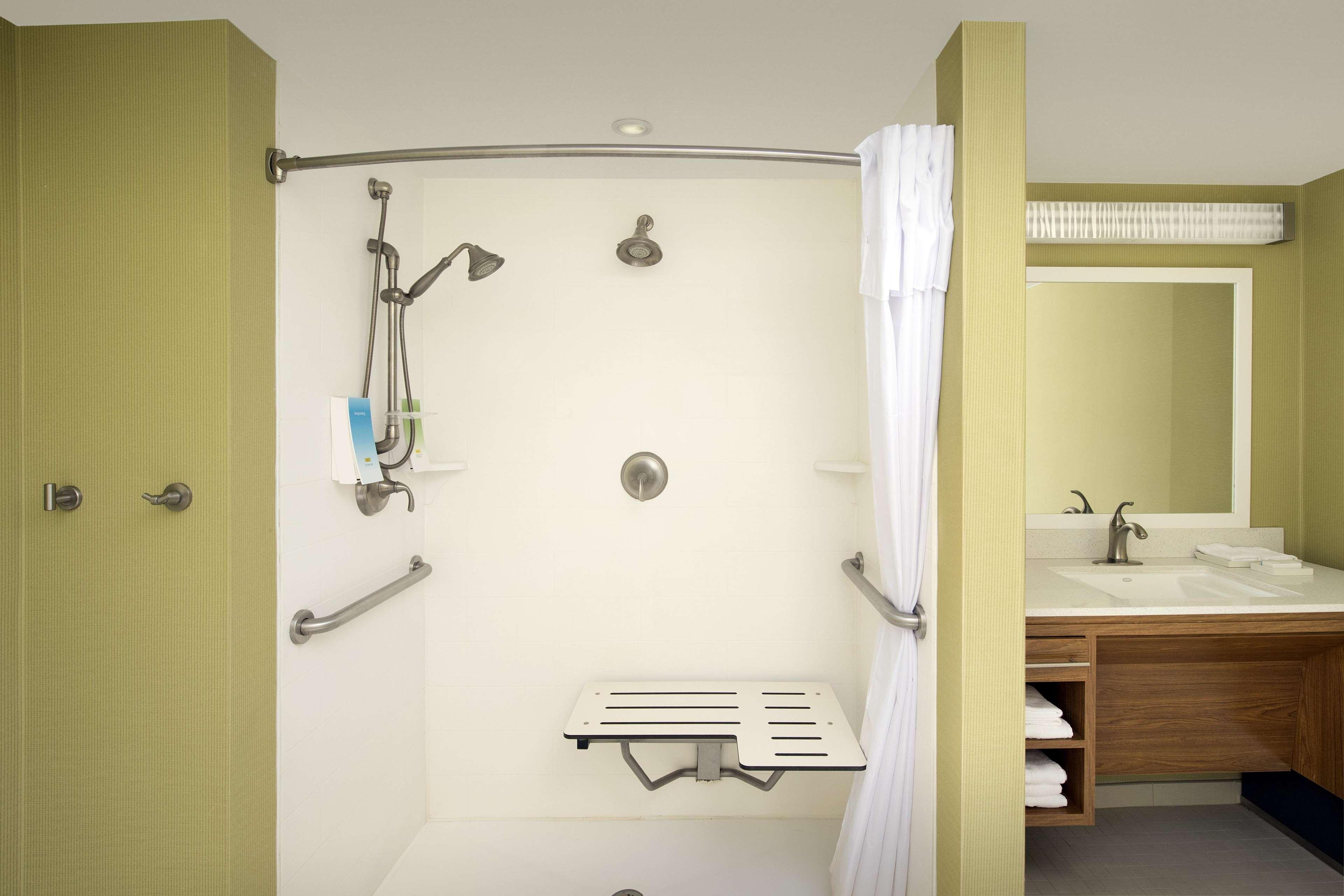 Comfort Inn & Suites Балтимор Экстерьер фото